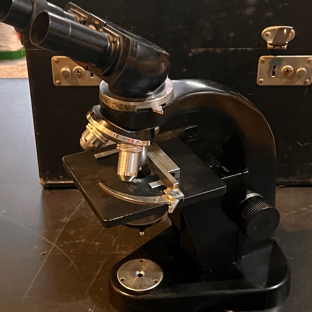 Vintage ERNST LEITZ WETZLAR Microscope w/ case